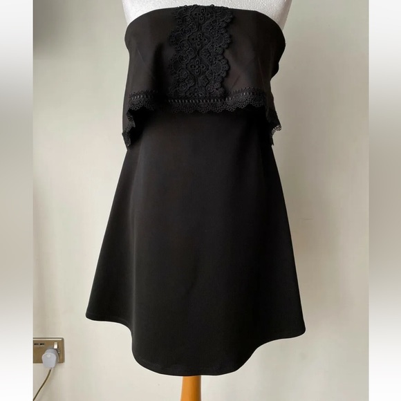 River Island Dresses & Skirts - River Island Black Strapless A-Line Dress Size 8 Crochet Detail